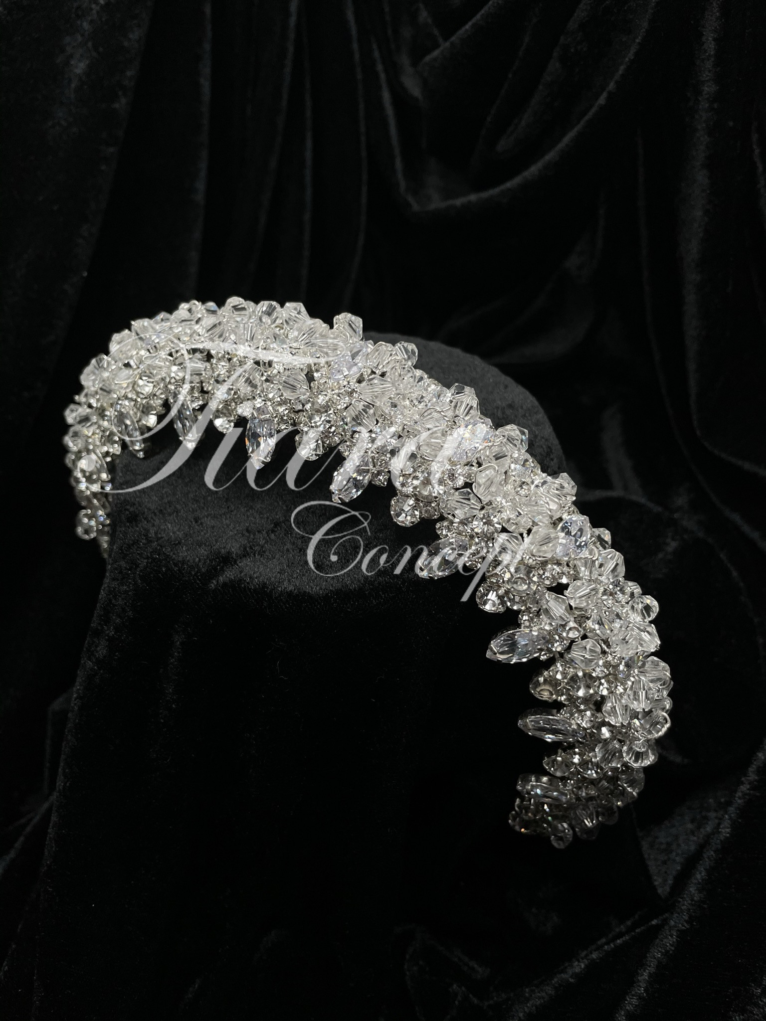 Tiara Concept CLAIRE (CLAIRE)