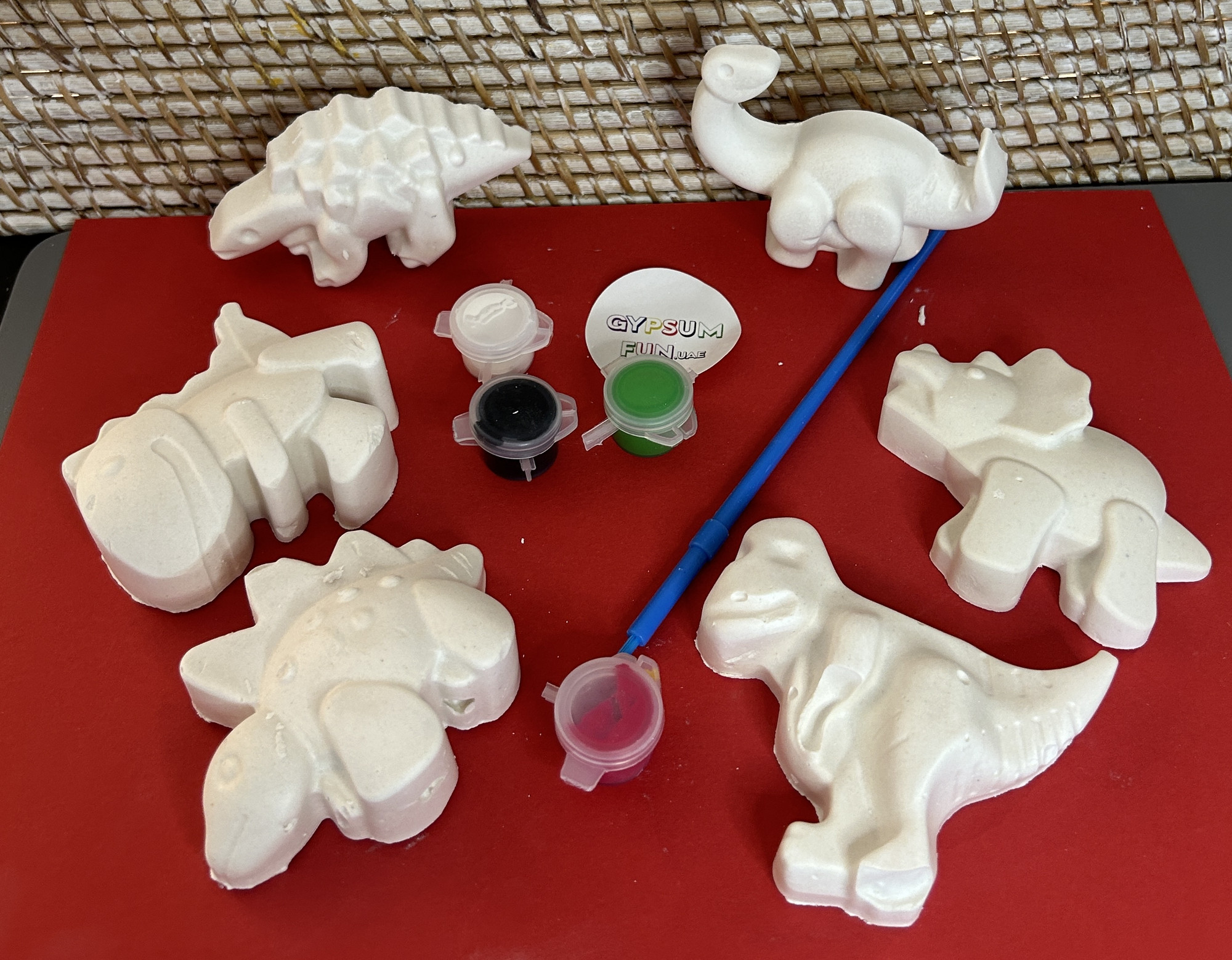 gypsum-fun-uae-the-dinosaurs-dn1